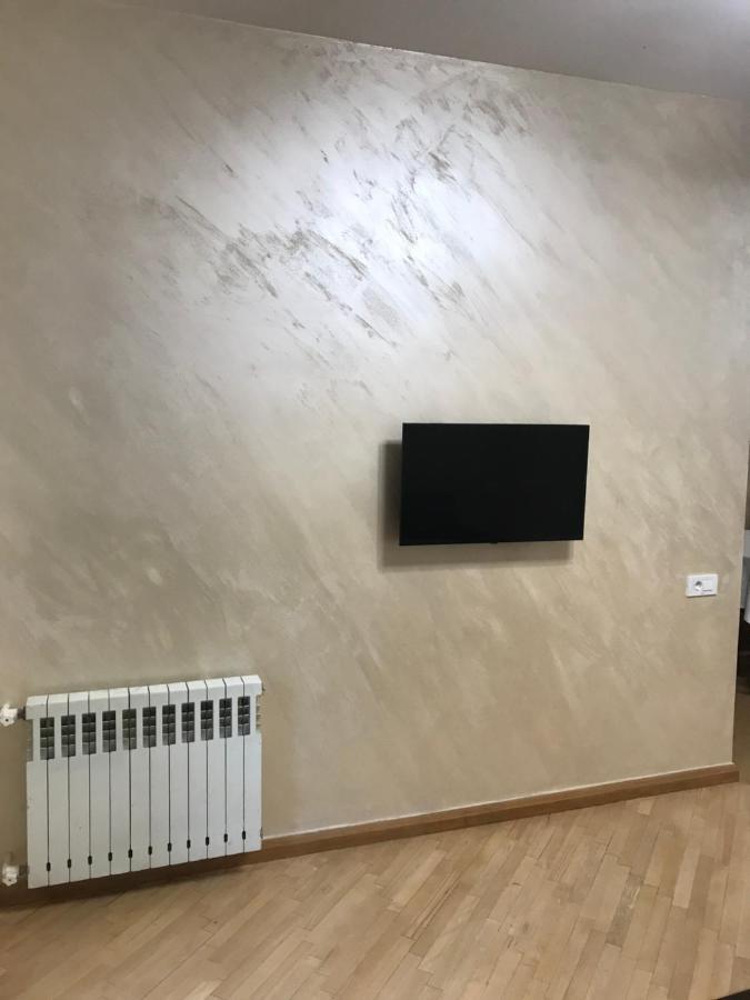 Comfortable Apartment In Center 예레반 외부 사진