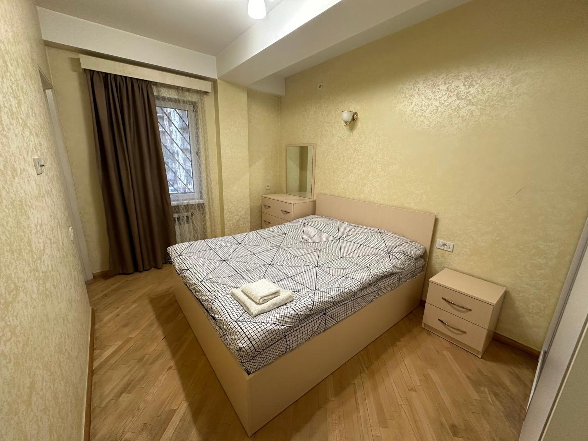 Comfortable Apartment In Center 예레반 외부 사진