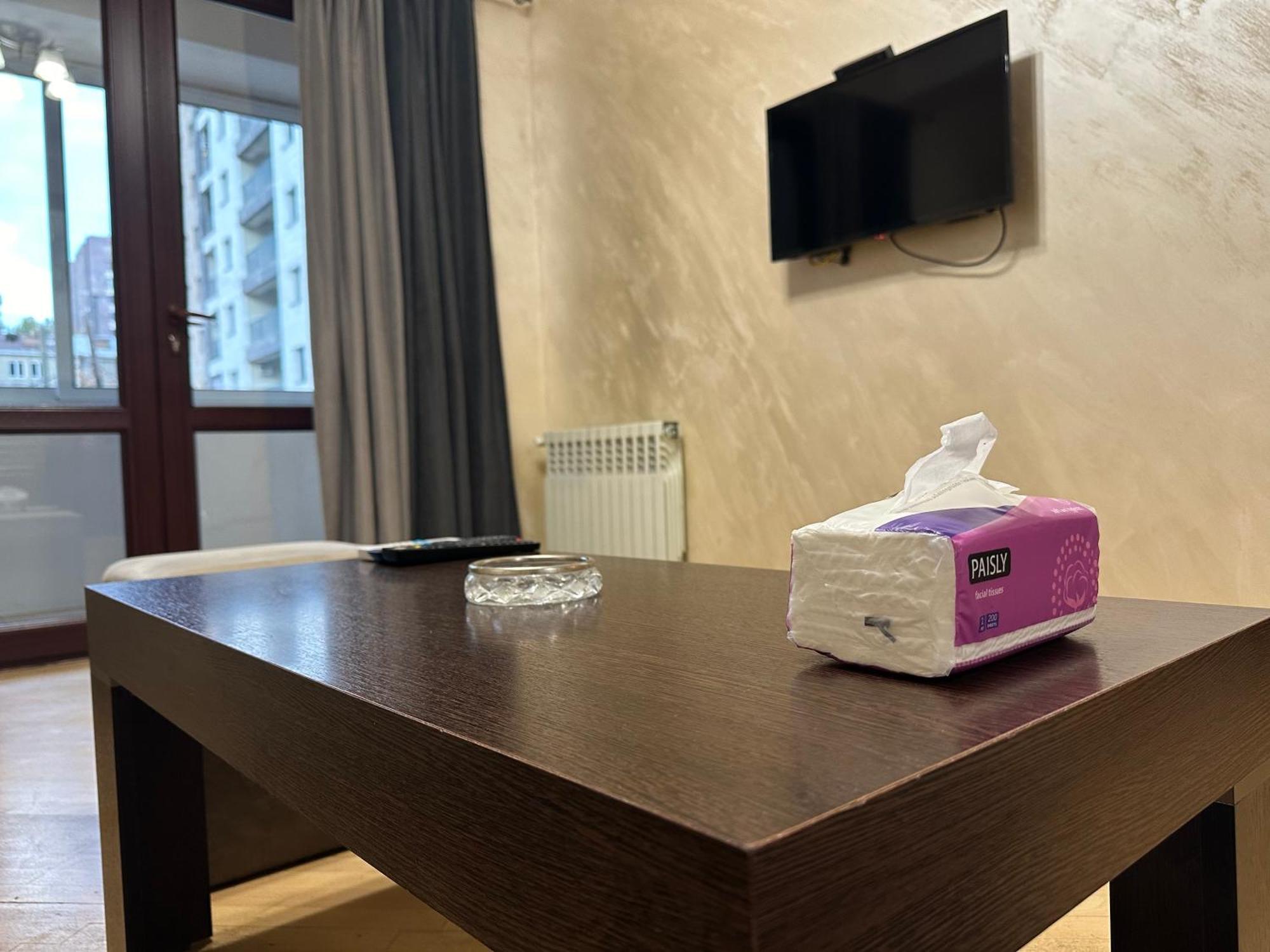 Comfortable Apartment In Center 예레반 외부 사진