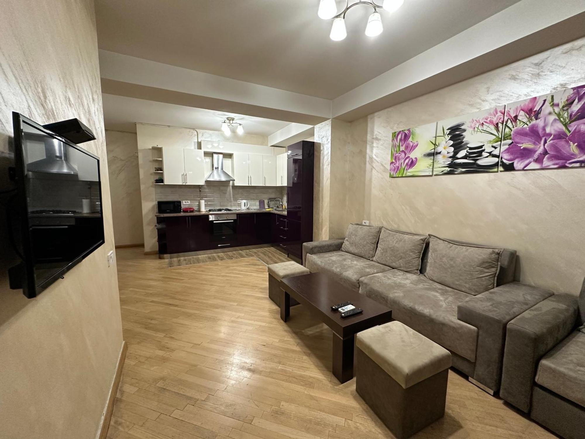 Comfortable Apartment In Center 예레반 외부 사진