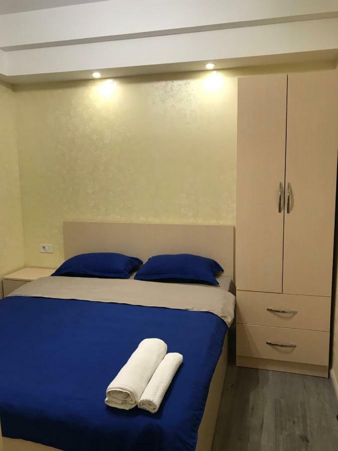 Comfortable Apartment In Center 예레반 외부 사진
